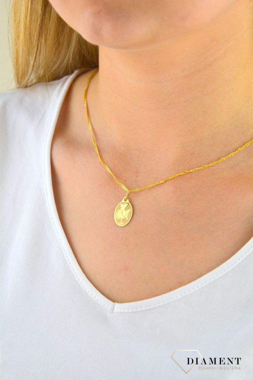 Łańcuszek srebrny 925 pozłacany singapur DIA-LAN-4971Z-925 2mm.  Łańcuszek to bardzo dobry pomysł na prezent dla siebie lub bliskiej osoby. Najchętniej wybierany jest jako prezent urodzinowy, ale nie tylko (1).jpg